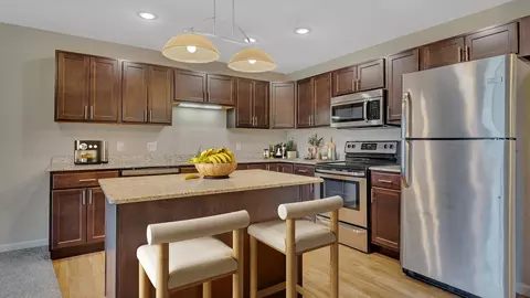2205 Meadow Oak Ave #318, Monticello, MN 55362