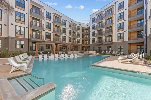 6801 Burnet Rd #570, Austin, TX 78757