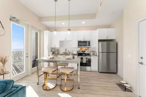 1216 N Atlantic Ave #101, Daytona Beach, FL 32118