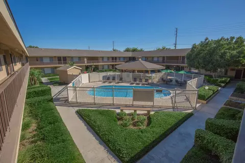 2375 W Crescent Ave #33, Anaheim, CA 92801
