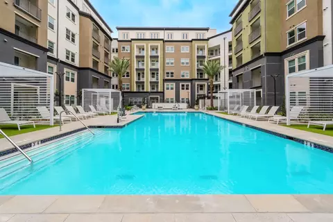 3100 Martin St #3311, Irvine, CA 92612