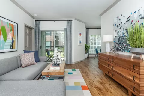 10777 Richmond Ave #816, Houston, TX 77042