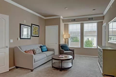 5200 Annapolis Ln N #4315, Plymouth, MN 55446