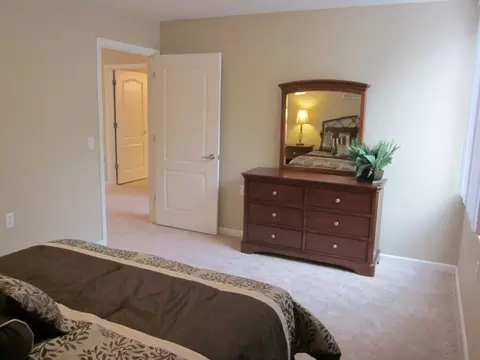 826 S Taylor Dr #1-501, Sheboygan, WI 53081