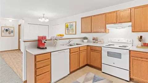 603 3rd Ave NW #601-205, Isanti, MN 55040