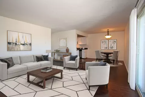 5631 California Ave SW #305, Seattle, WA 98136