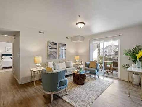 6626 Chapel Hill Blvd #J-101, Pasco, WA 99301