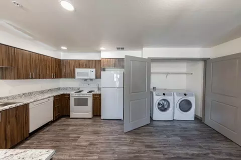 950 N 19th St #1214, Phoenix, AZ 85006
