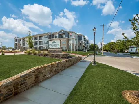 1069 Kings Hwy #204, Fort Worth, TX 76117