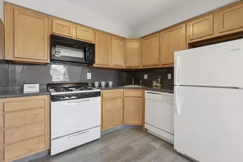 1700 Street Rd #R02, Warrington, PA 18976
