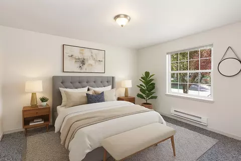 1201 NE 8th St #307, Gresham, OR 97030