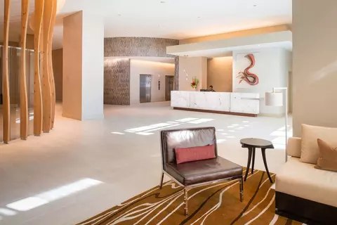 575 12th Rd S #323, Arlington, VA 22202