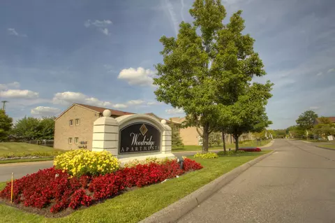 18242 Middlebelt Rd #232204, Livonia, MI 48152