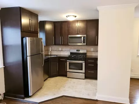 1048 Bloomfield Ave #7, West Caldwell, NJ 07006