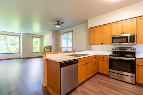 2108 N Pacific St #409, Seattle, WA 98103