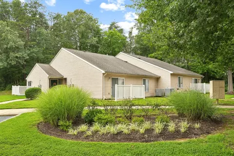 2001 Wedgewood Pl #2005-D, Waldorf, MD 20602