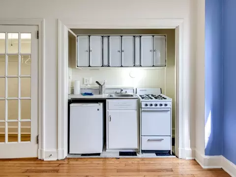 4 E 32nd St #103, Baltimore, MD 21218