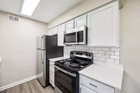 12757 Coursey Blvd #1025, Baton Rouge, LA 70816