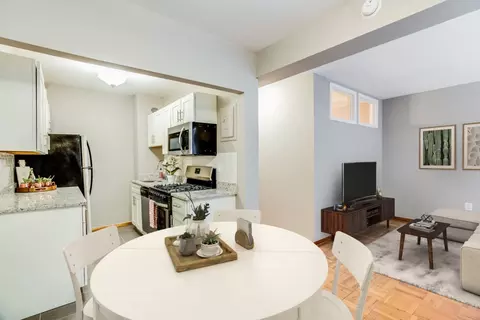 510 21st St NW #808, Washington, DC 20006