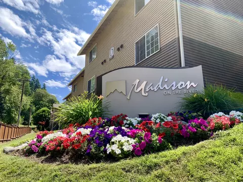 8721 S 259th St #A106, Kent, WA 98030