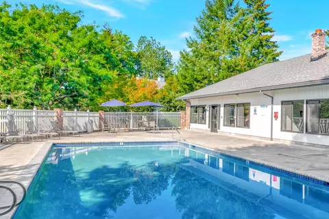 4500 Nicholson Rd #D21, Vancouver, WA 98661