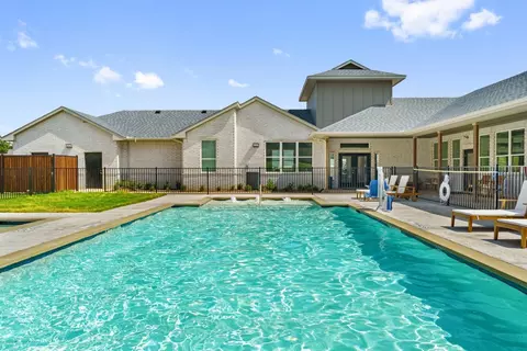 360 Kirkpatrick Dr #6-372-103, Weatherford, TX 76086