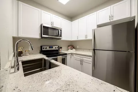 14901 Newport Ave #033, Tustin, CA 92780