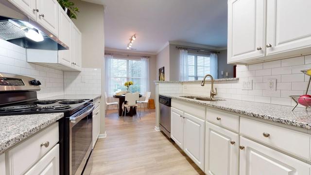 442 Jefferson Town Rd #107, Raleigh, NC 27606