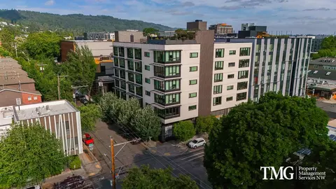 1315 NW 19th Ave #307, Portland, OR 97209