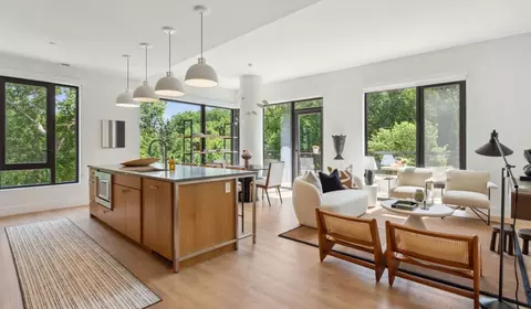 10511 Strathmore Hall St, North Bethesda, MD 20852