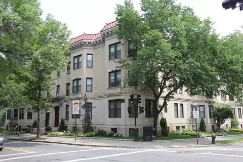 283 Saint Paul St #1, Brookline, MA 02446