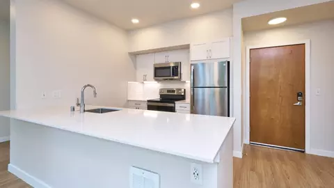 8102 161st Ave NE #212, Redmond, WA 98052