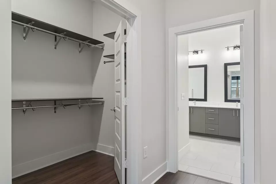  1400 Lake Hearn Dr #3461, Atlanta, GA 30319 photo 6