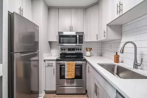 909 W Colter St #269, Phoenix, AZ 85013