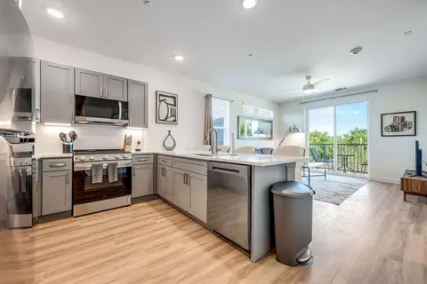 417 E 9th St #102, Dallas, TX 75203