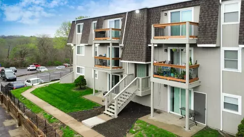 1425 S 55th St #1403-06, Kansas City, KS 66106