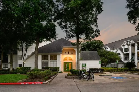 1710 W T C Jester Blvd #4334, Houston, TX 77008