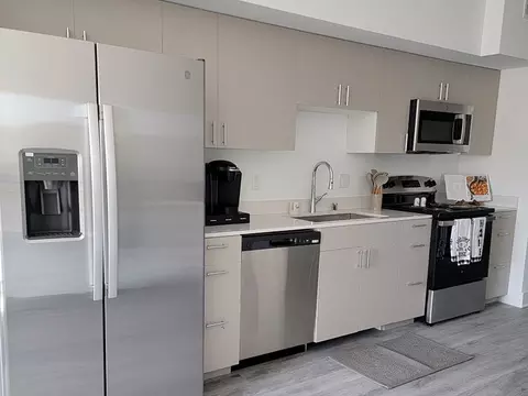 4242 Crenshaw Blvd #526, Los Angeles, CA 90008