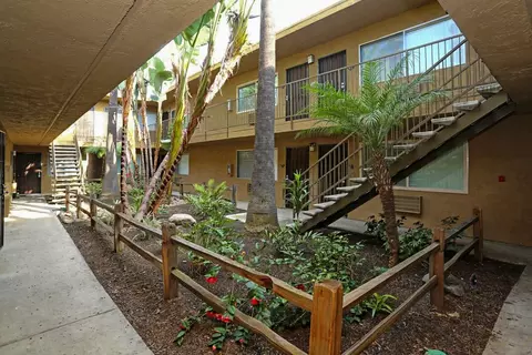 9705 Carlton Hills Blvd #33, Santee, CA 92071
