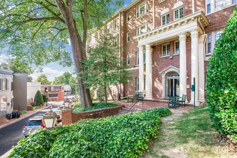 2700 Q St NW #306, Washington, DC 20007