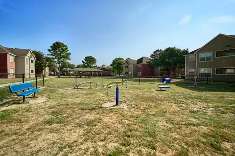 1100 S Cherry St #29-2903, Tomball, TX 77375