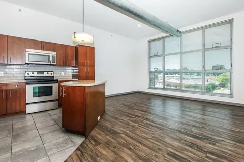 1031 W Highlands Plaza Dr #508E, Saint Louis, MO 63110