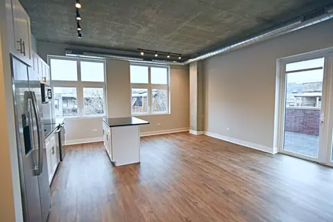 3833 N Broadway #3833-520, Chicago, IL 60613