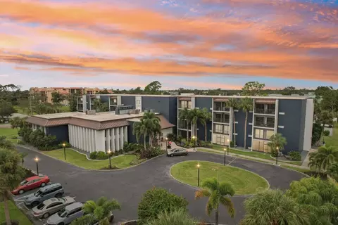 2305 Aaron St #117, Port Charlotte, FL 33952