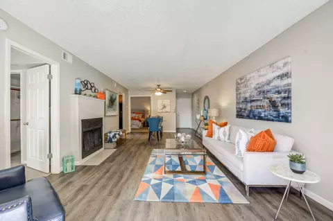 13421 N 43rd Ave #2082, Phoenix, AZ 85029