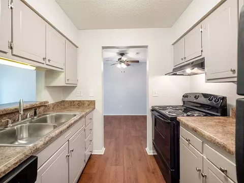 157 Treetop Dr #160P, Fayetteville, NC 28311