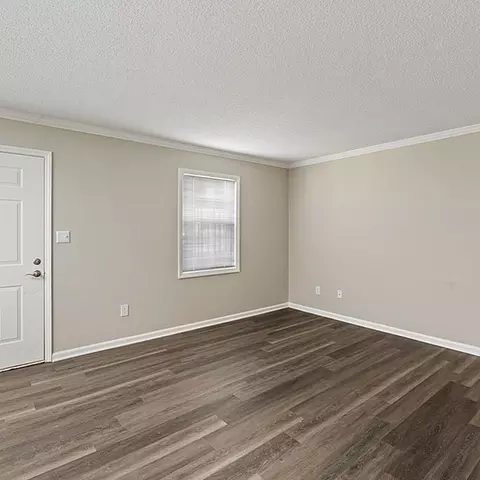 2500 Towergate Cir #2, Winston Salem, NC 27106