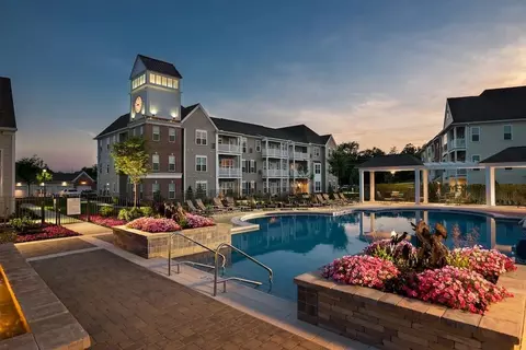 2960 Meridian Way #2952-14, Mechanicsburg, PA 17055