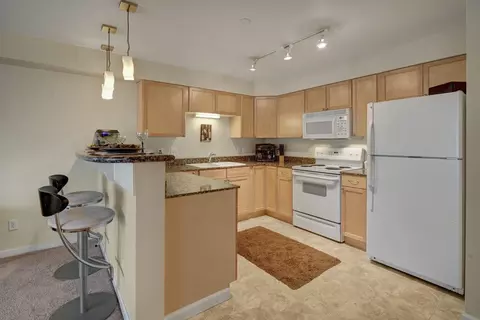6029 Debarr Rd #D310, Anchorage, AK 99504