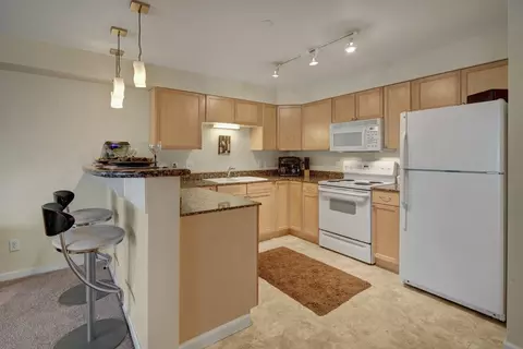 6029 Debarr Rd #D310, Anchorage, AK 99504
